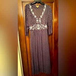 April Cornell dress. Large. Very flattering and comfortable. Perfect all seasons